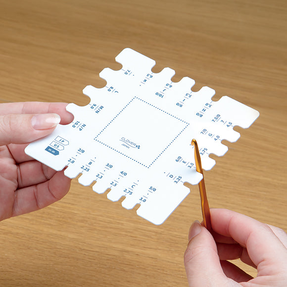 Swatch Ruler and Needle Gauge