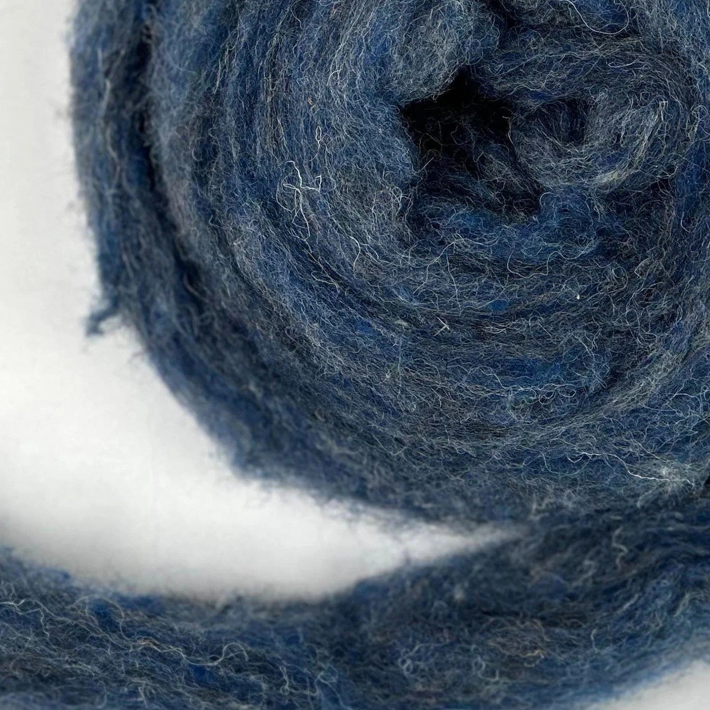 Bluebell Wood Blue [Kent Romney / Jacob - Carded Sliver]