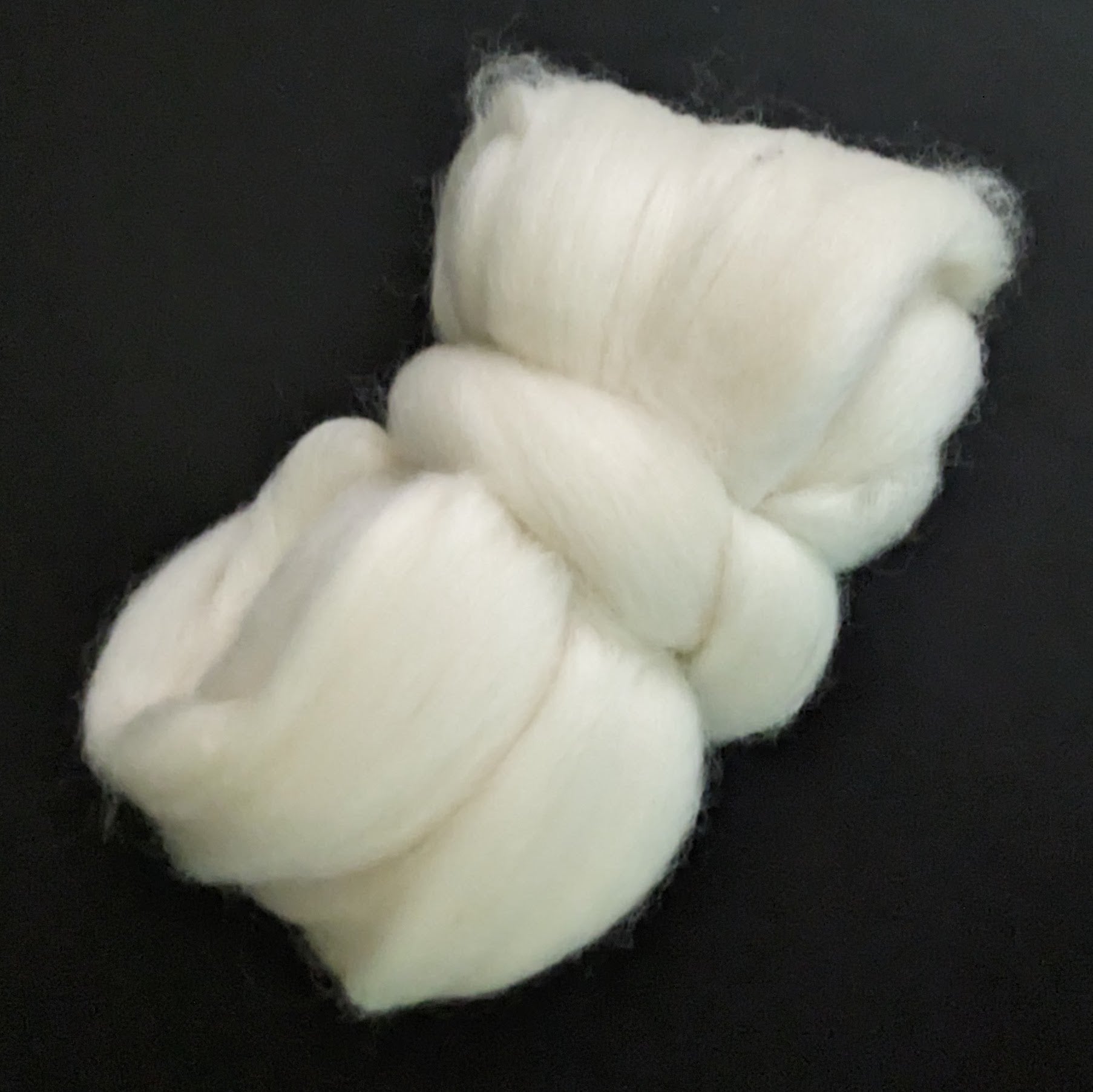 Natural White [Merino - 18.3 Microns - Combed Top]